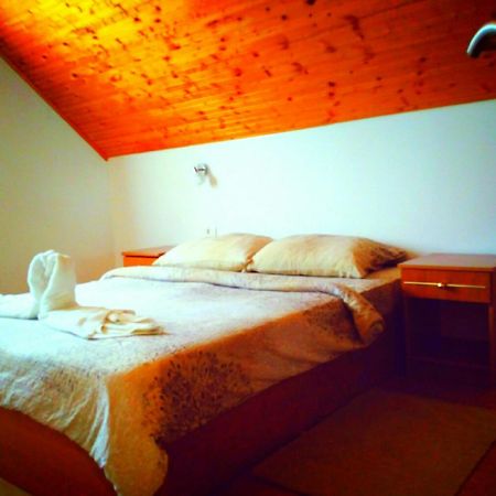 Guest House First Stop Rakovica Bagian luar foto