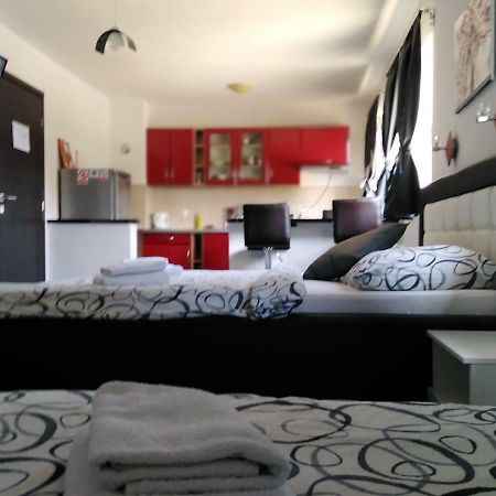 Guest House First Stop Rakovica Bagian luar foto